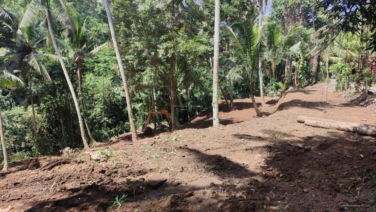Tanah sayan ubud